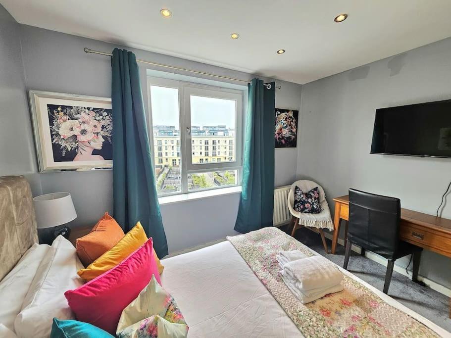 Ferienwohnung 4 Separate Beds, Sleeps 6, Beautiful 2 Bed Apt Edinburgh Exterior foto